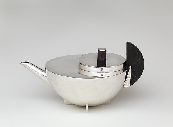 Marianne Brandt, Tea infuser, 1924, silver and ebony metalwork, H. 7.3cm
